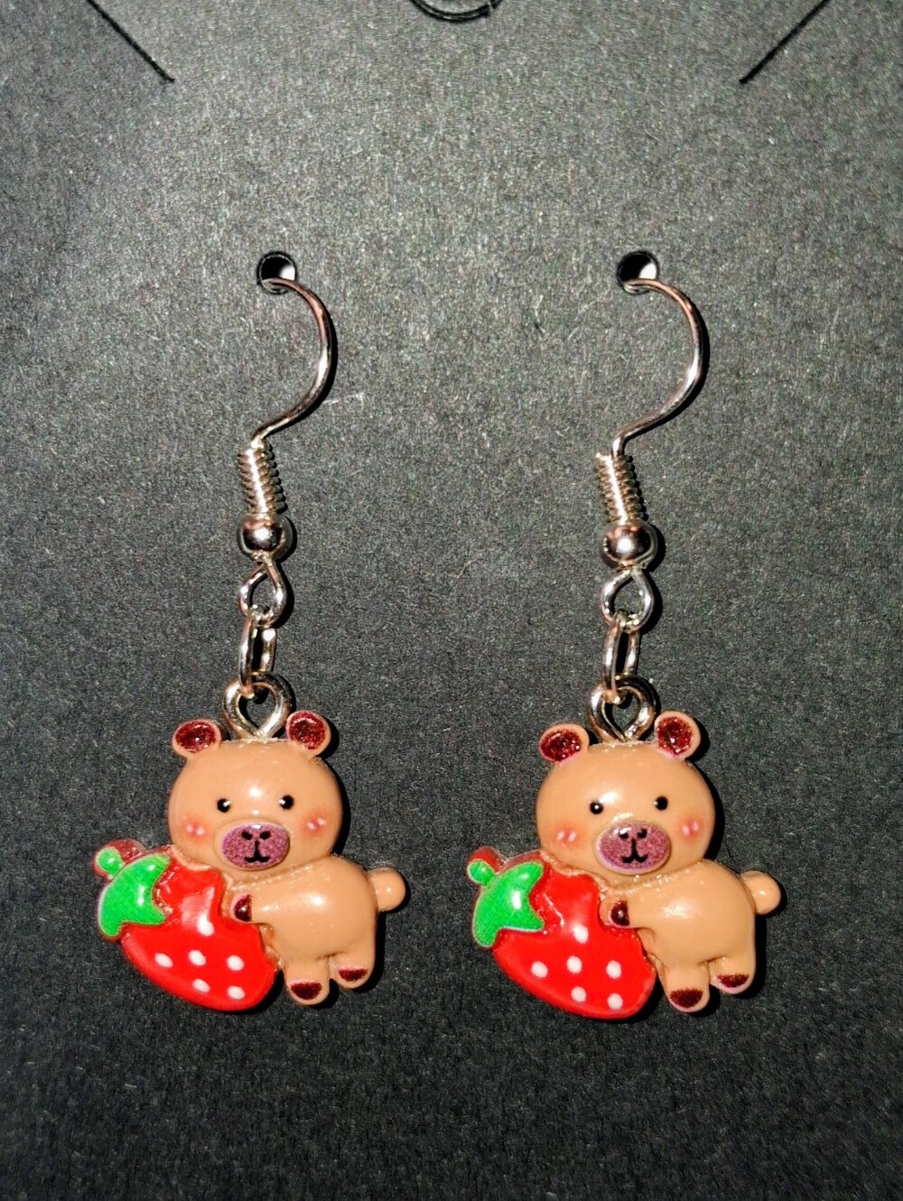 ⭐️ CAPYBARA EARRINGS ⭐️ | $10 OR 3 FOR $25